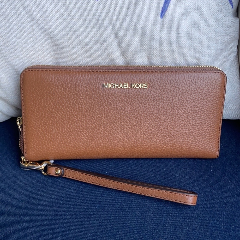 Michael Kors Jet Set Travel Large Travel CONTINENTAL Wristlet-Wallet - Picture 1 of 16